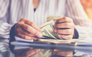 Чи прибутковий гральний онлайн-бізнес: відповідь експерта Rosloto