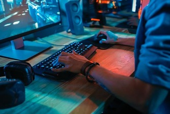 Просування eSports-турнірів у партнерстві з казино та букмекерами: гайд від Rosloto