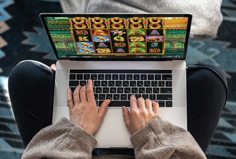 Сертифікація та тестування відеослотів: як народжується довіра до гри